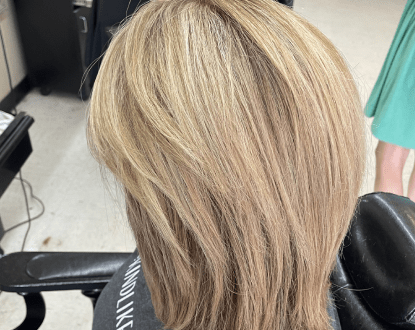 WOMEN'S HAIRCUT
